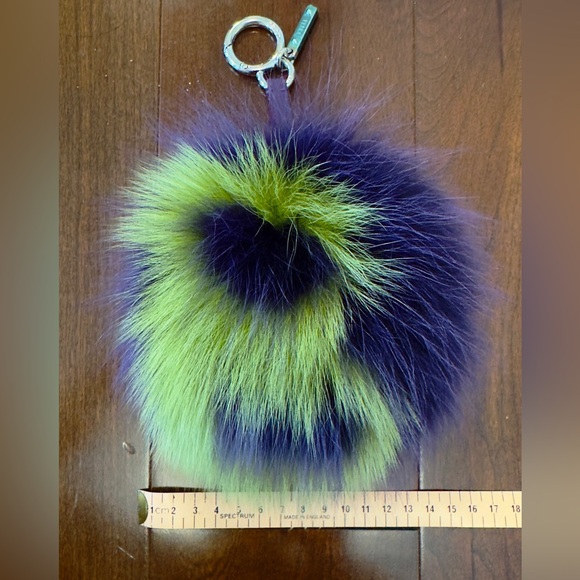 AUTHENTIC FENDI CHARM - Picture 3 of 3